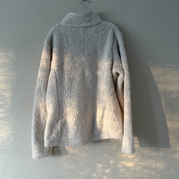 Patagonia cream/ white sherpa quarter zip sweater - Picture 5 of 6